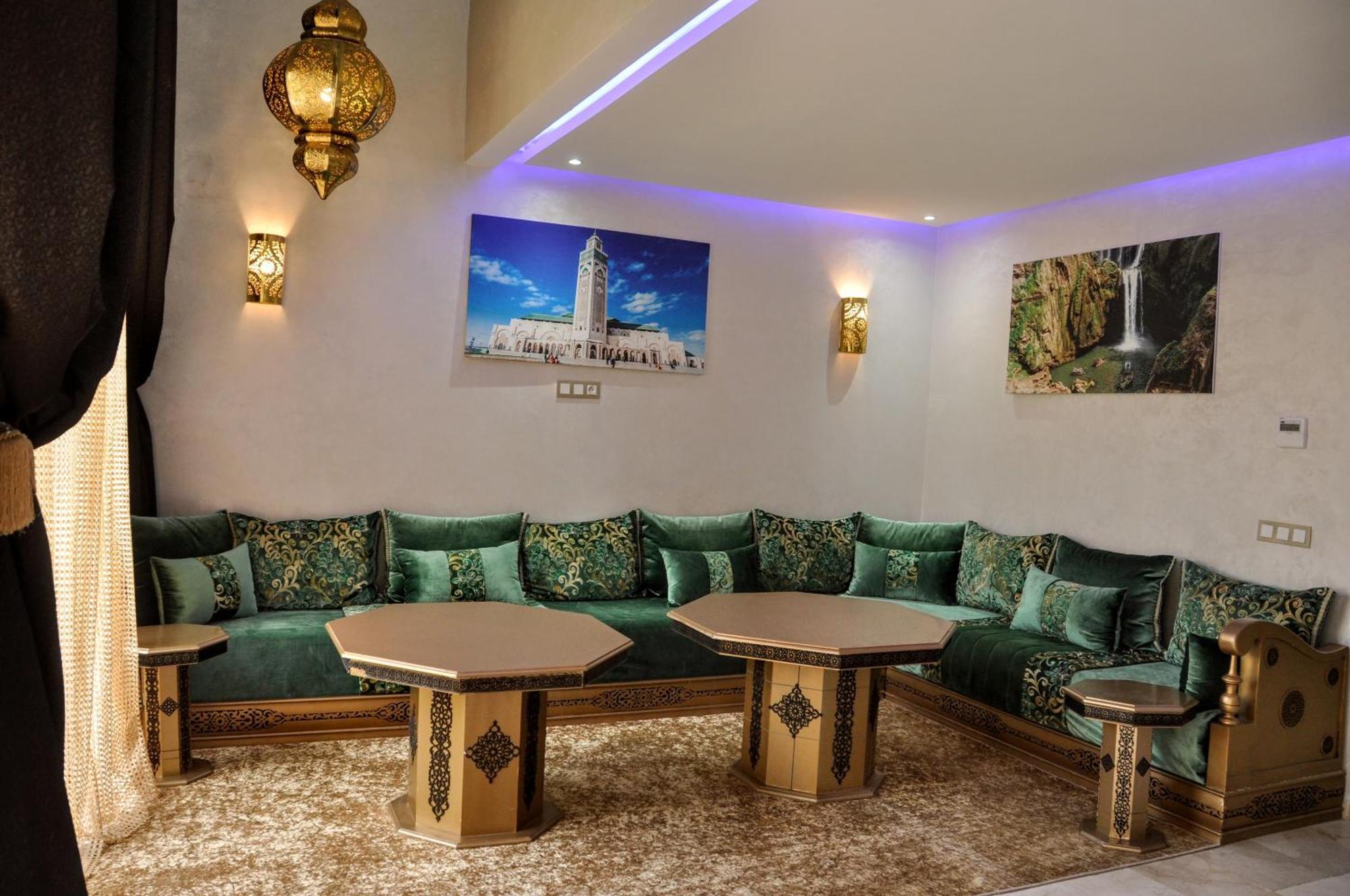マラケシュRoyal Deluxe Gold - Marrakech, Luxe Pool Viewアパートメント エクステリア 写真